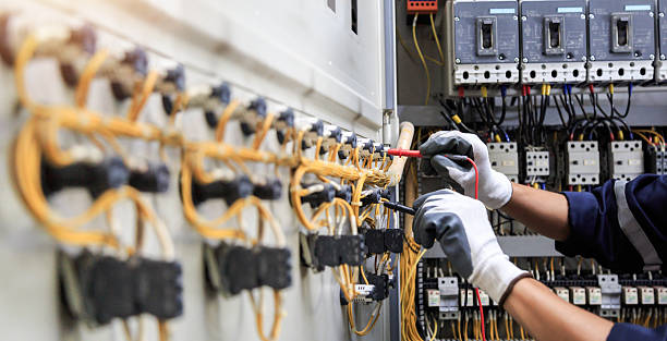 Professional Electrician technician working in Liberty, TX